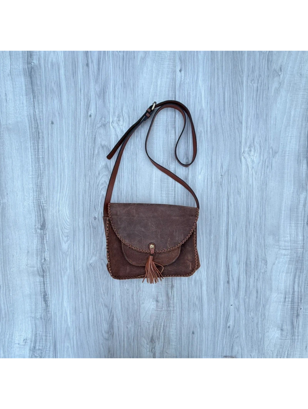Patricia Nash Beaumont brown leather crossbody bag